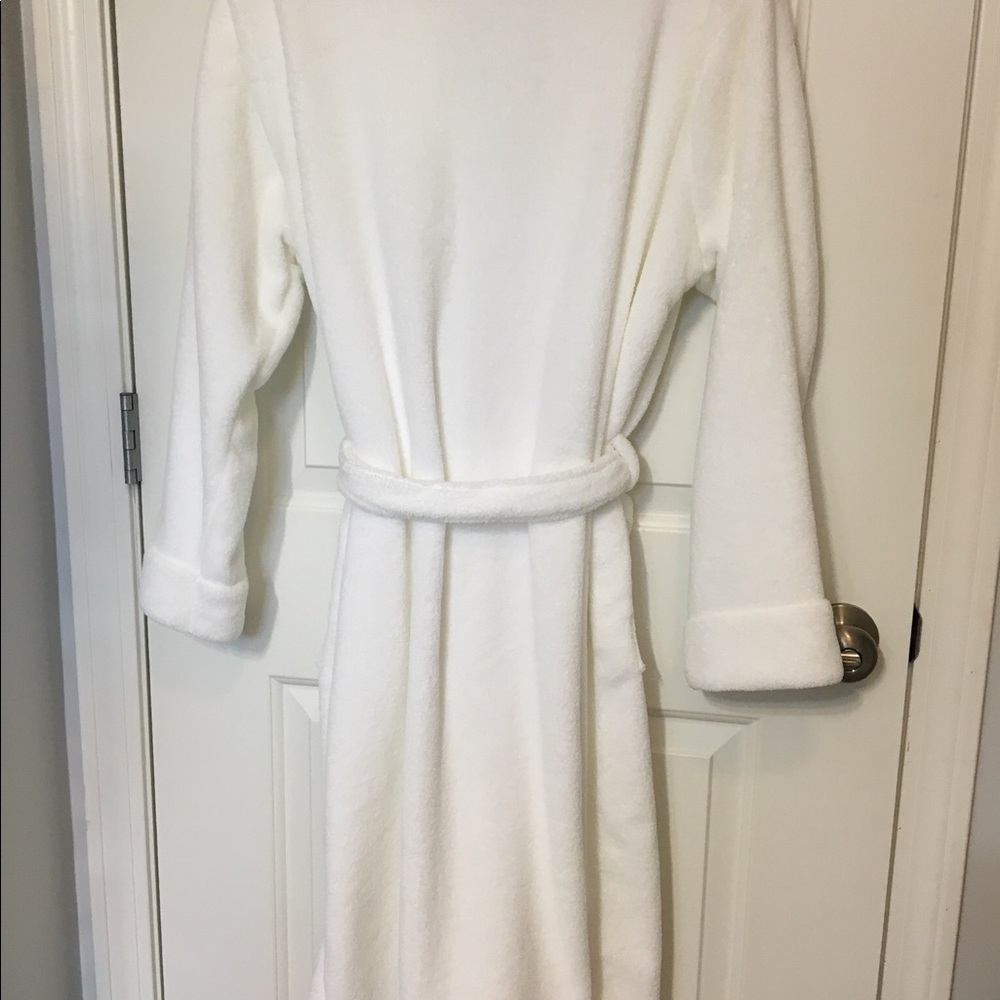 Bath Robe - Picture 3 of 7